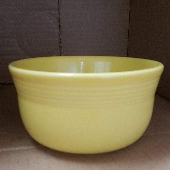 Fiestaware Fiesta CERAMIC Gusto Bowl Dish CONTAINER Sunflower Yellow - Picture 4 of 9